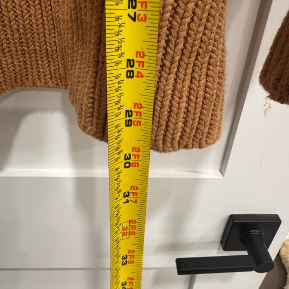 Free People Camel Brown Alli V-Neck Heavy Knit Oversize Sweater Sz S NWT - Picture 12 of 14